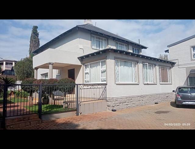 4 BEDROOM HOUSE FOR SALE IN KENSINGTON